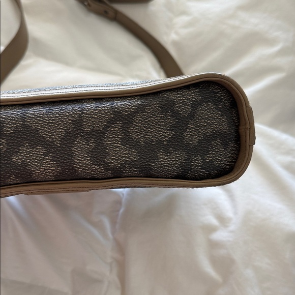 YSL Tan and Gray Patterned Shoulder Bag - Picture 4 of 9